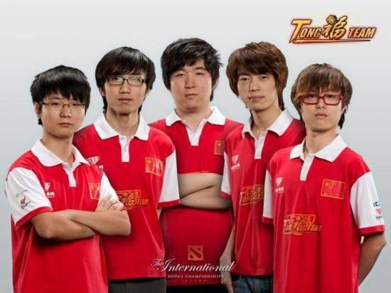 中国俱乐部AG击败AL夺得电竞世界杯冠军 马克龙颁奖致敬中国电竞25周年